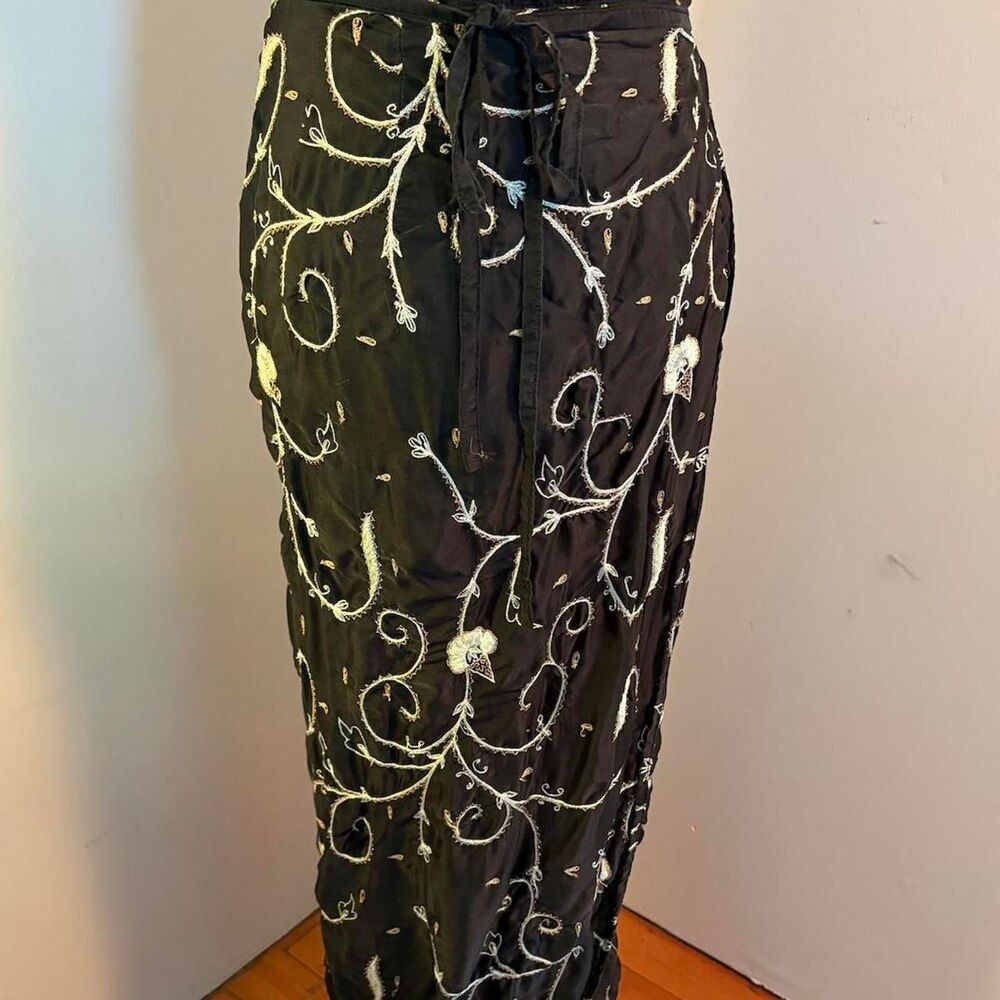 Unbranded Women's Black and Navy Skirt